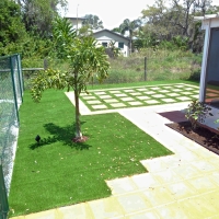 Green Lawn Sierra Madre, California Landscape Ideas, Backyard Landscape Ideas