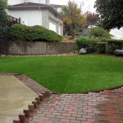 Green Lawn Los Berros, California Landscape Ideas, Backyard Ideas