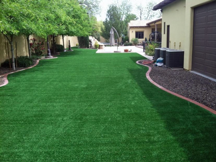 Grass Turf East Pasadena, California Roof Top, Backyard Design